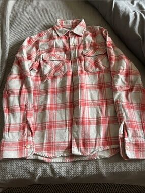 Muskox Flannel- Men's Plaid Button-Up Shirt Jacket in Cream & Coral
